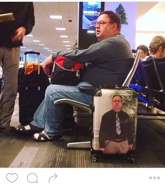 n1 Genius Life Hack Find Your Luggage Faster Than Ever.jpg